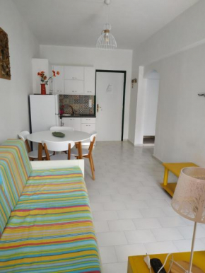  Livadi Apartments  Миртиос